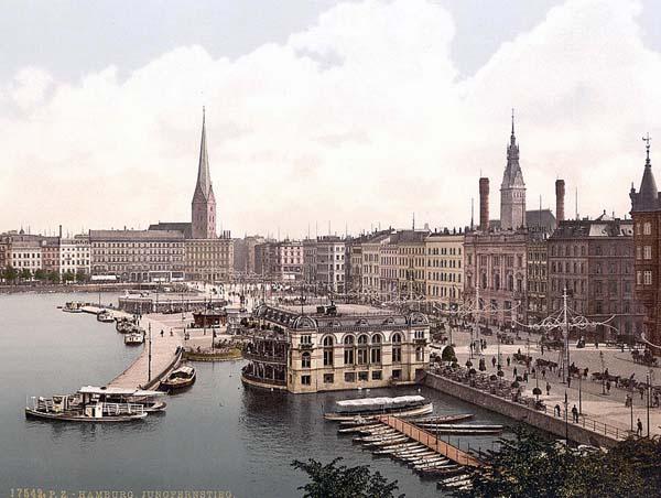 Jungfernsteig from the North, Hamburg, Germany